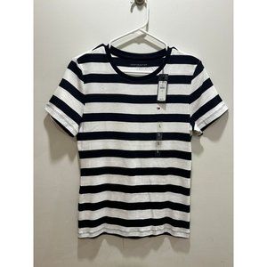 NWT Tommy Hilfiger T-Shirt